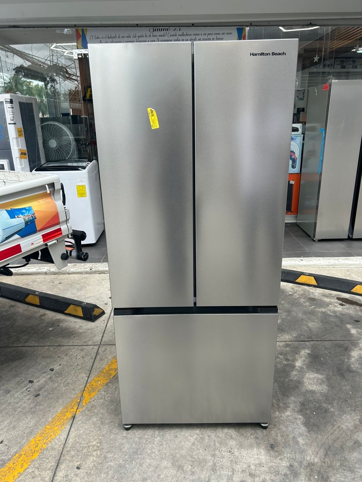 electrodomesticos - nevera de 3 puerta Hamilton Beach Disponible 