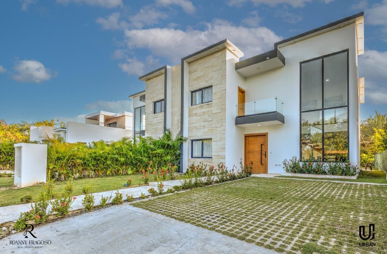 casas vacacionales y villas - 🌴Villa de Lujo de Venta en Playa Nueva Romana 🌴  6