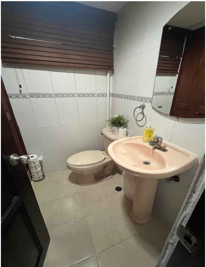 oficinas y locales comerciales - LOCAL OFICINASNACO, 3 OFICINAS, RECEPCION, 74 Mts2 8