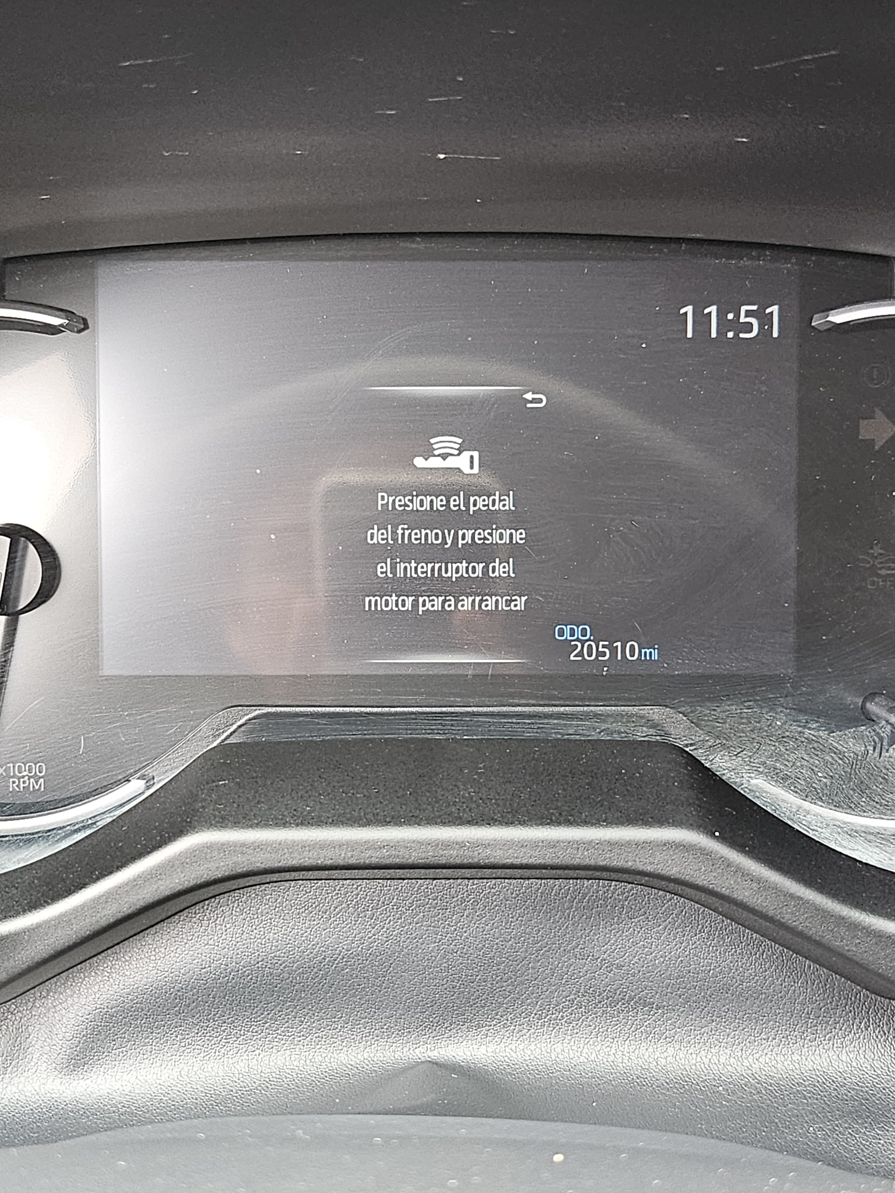 jeepetas y camionetas - Toyota rav4 xle premium 2023 AWD 9