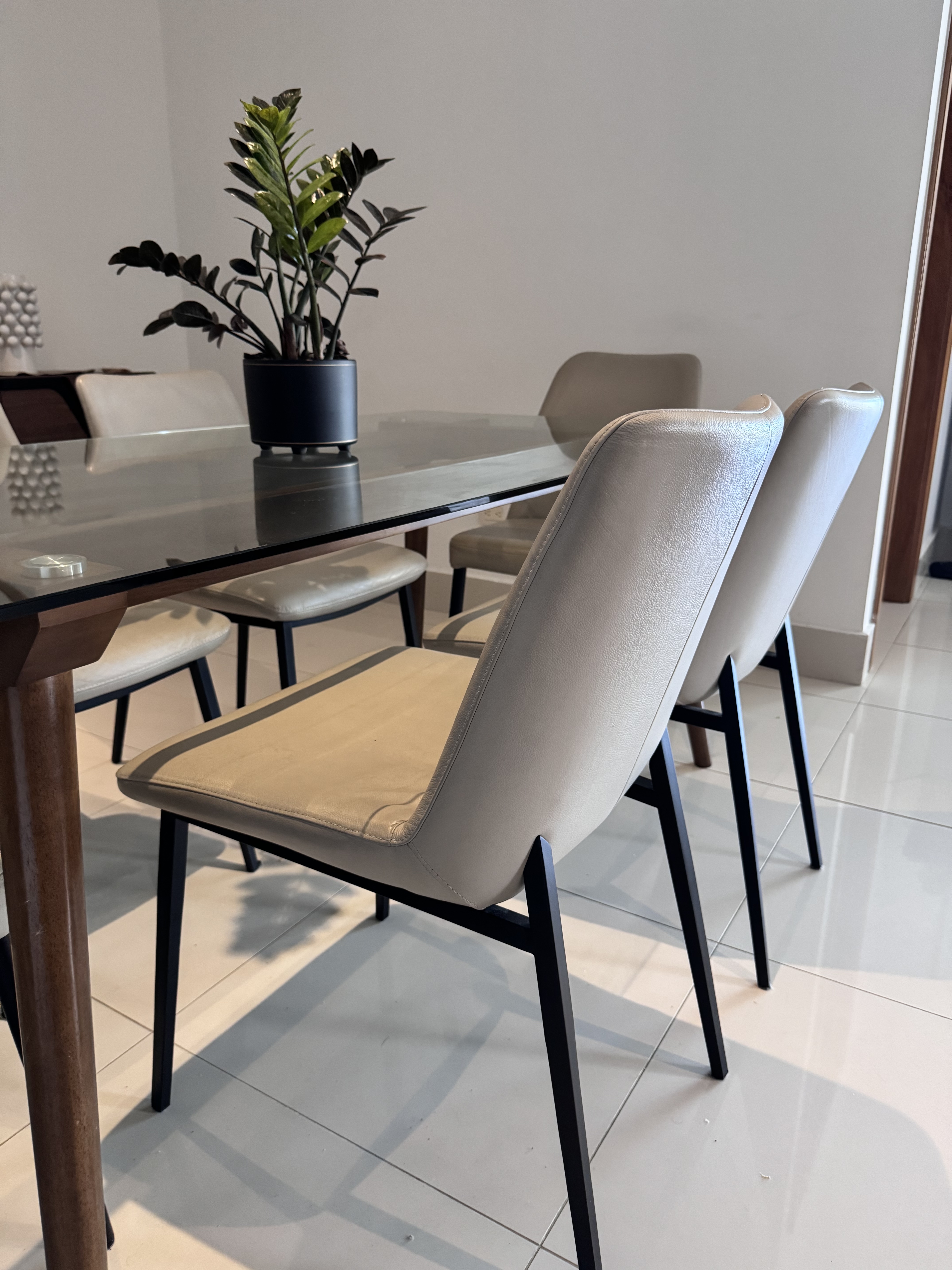 muebles y colchones - Comedor rectangular elegante y moderno 1