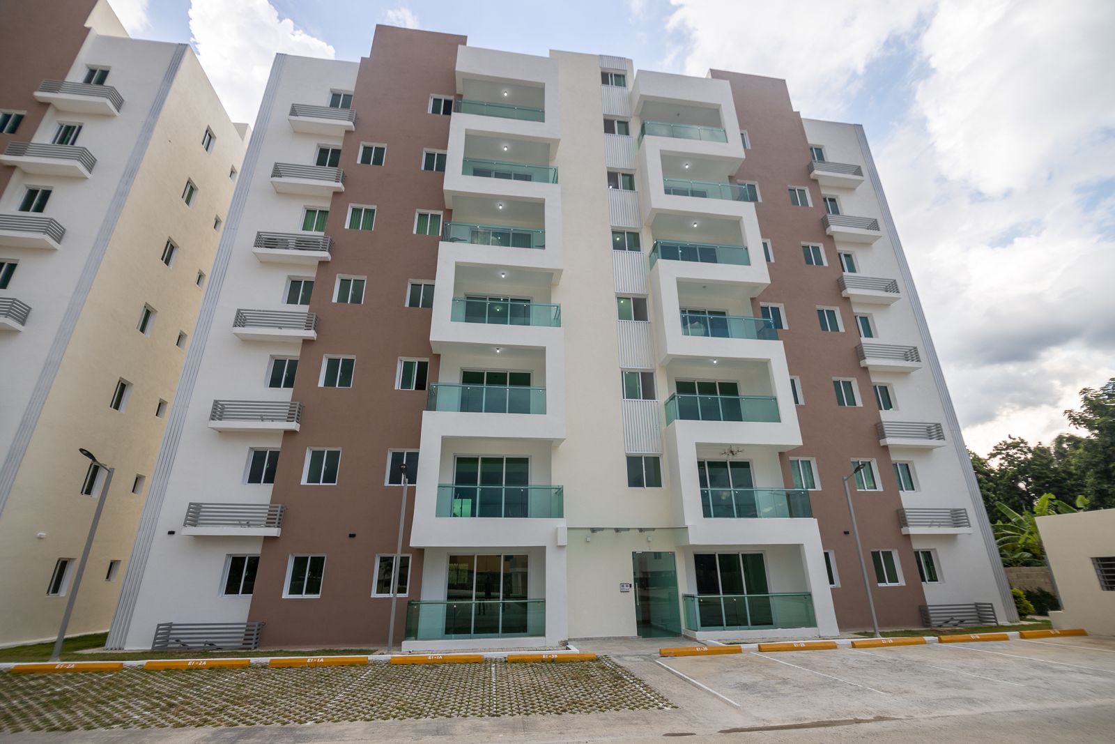 apartamentos - APARTAMENTOS LISTO PARA MUDARTE EN LICEY SANTIAGO. 0
