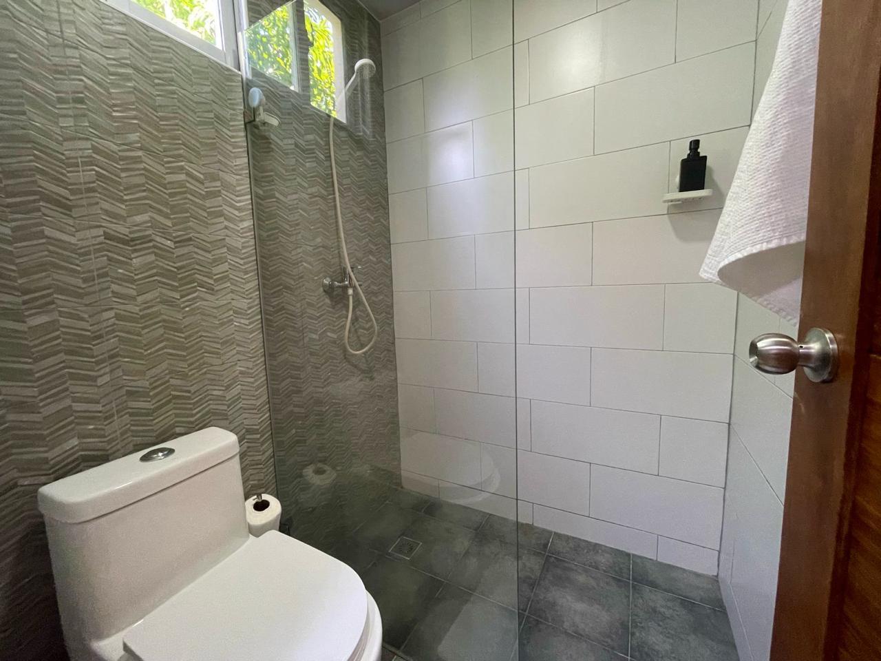 apartamentos - 💎𝐒𝐄 𝐕𝐄𝐍𝐃𝐄 apartamento urbanización Miramar 8
