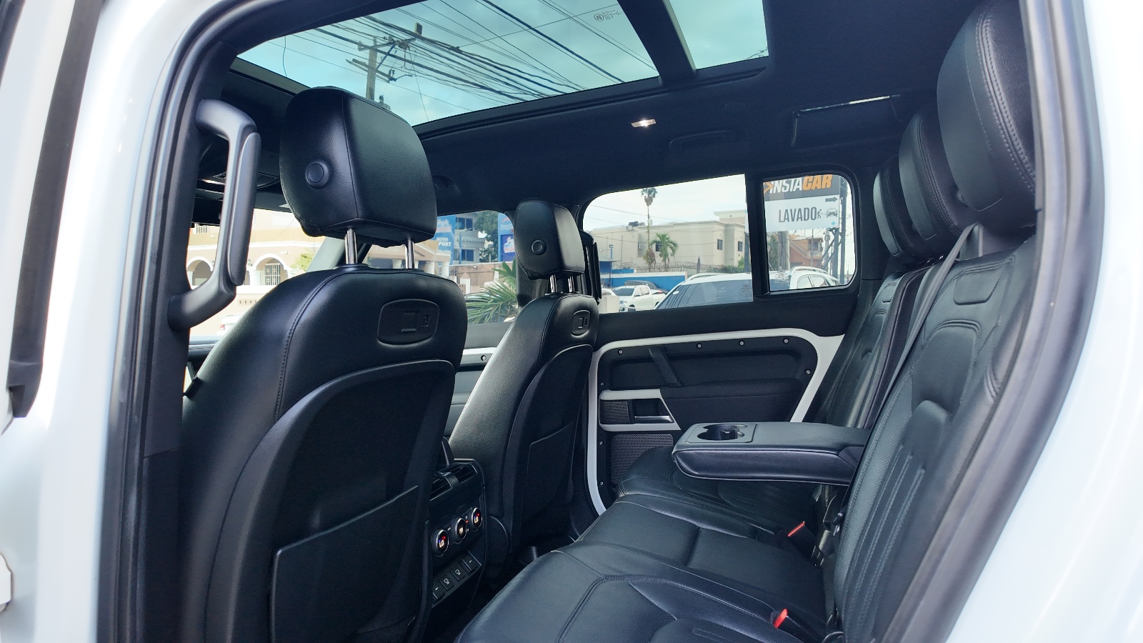jeepetas y camionetas - RANG ROVER DEFENDER 110 2021 3