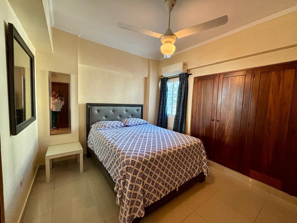 apartamentos - Evaristo Morales amueblado 2 habitaciones 2.5 banos 1 parqueo balcon  3