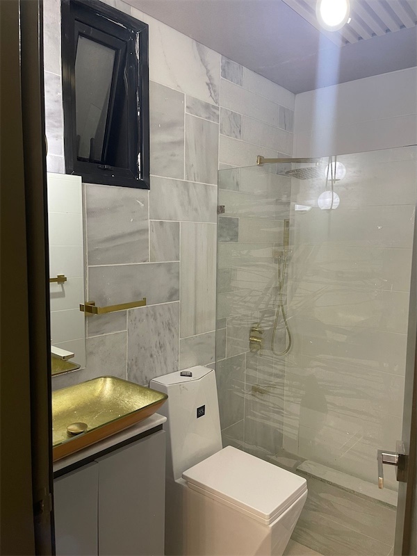 apartamentos - Apartamento en piso alto de venta en La Esmeralda 3