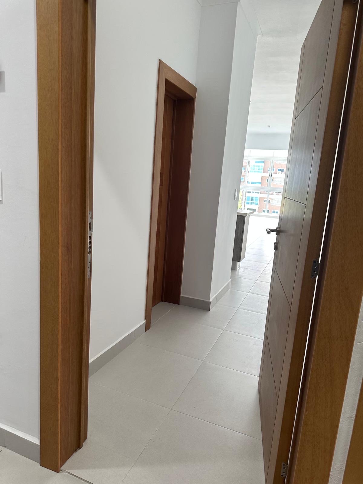 apartamentos - Alquiler Torre Nueva, en Bella Vista. 1