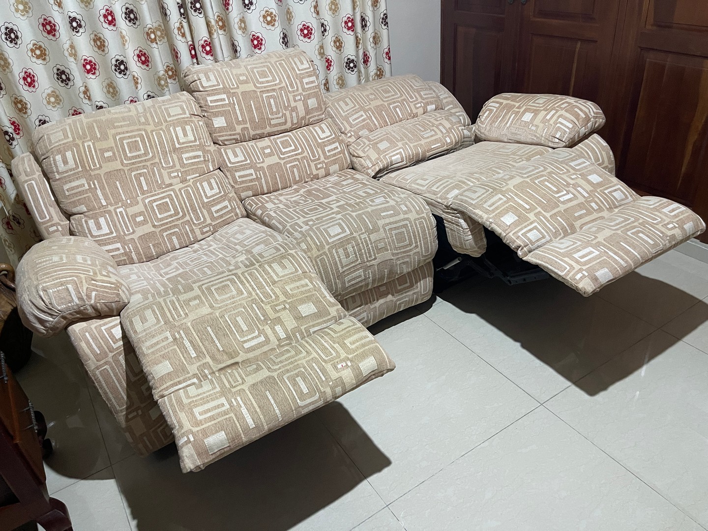 muebles y colchones - Sofa reclinable 2 + 1