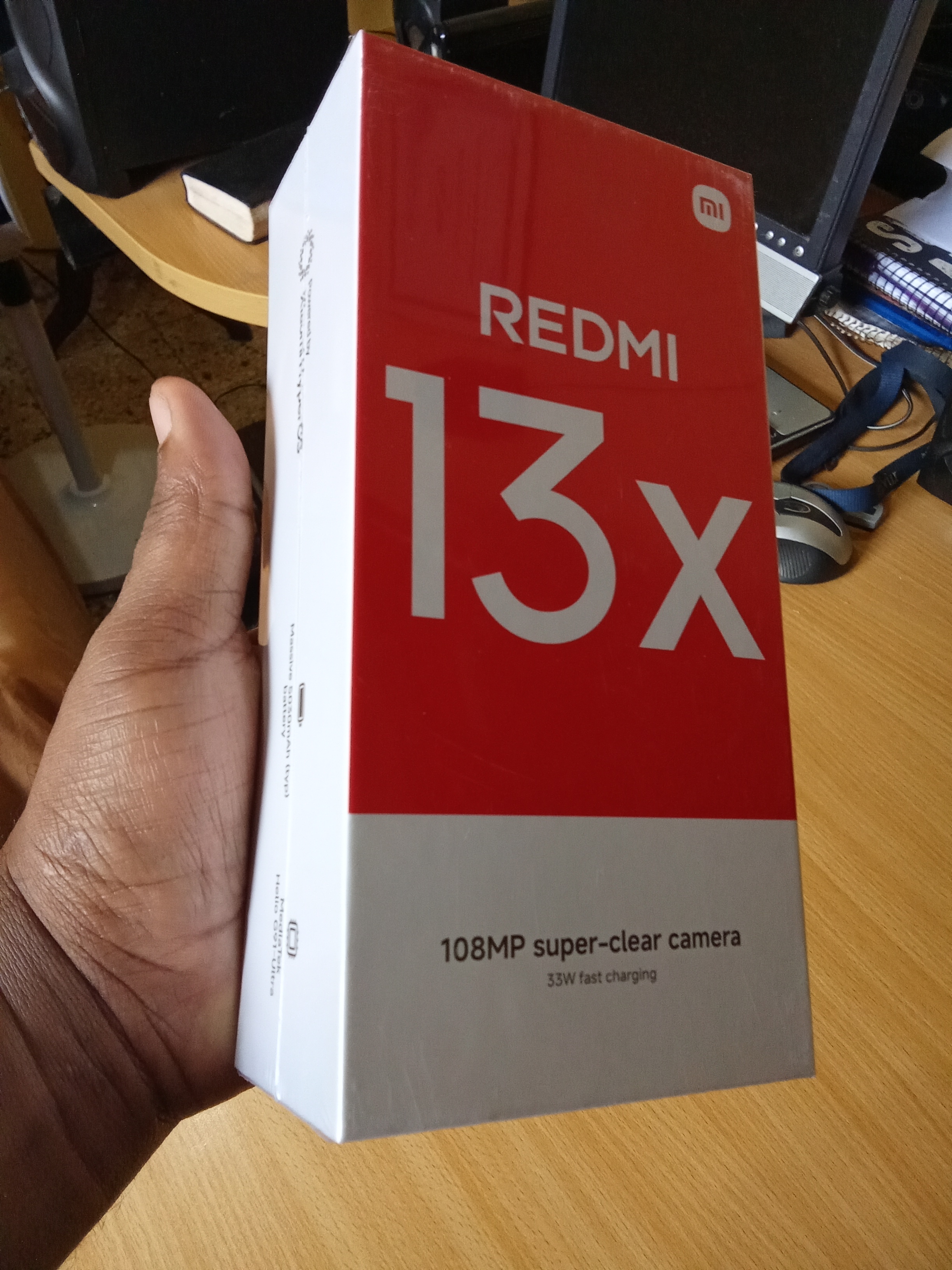 celulares y tabletas - Xioami Redmi 13x 256gb, 8gb de Ram dorado nuevo. 1