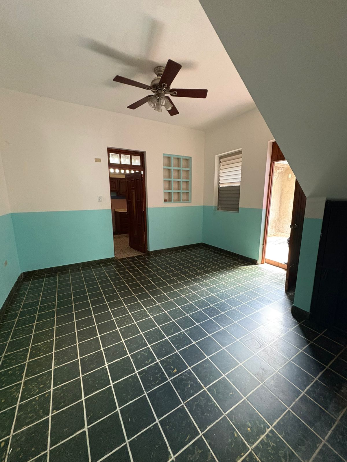 casas - Alquiler de local o casa en gazcue ! 0