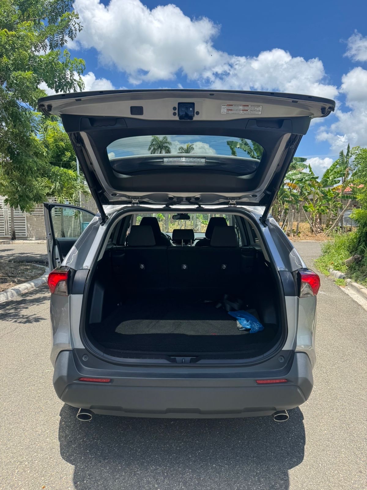 jeepetas y camionetas - Toyota RAV4 XLE AWD Hybrid 2022  4