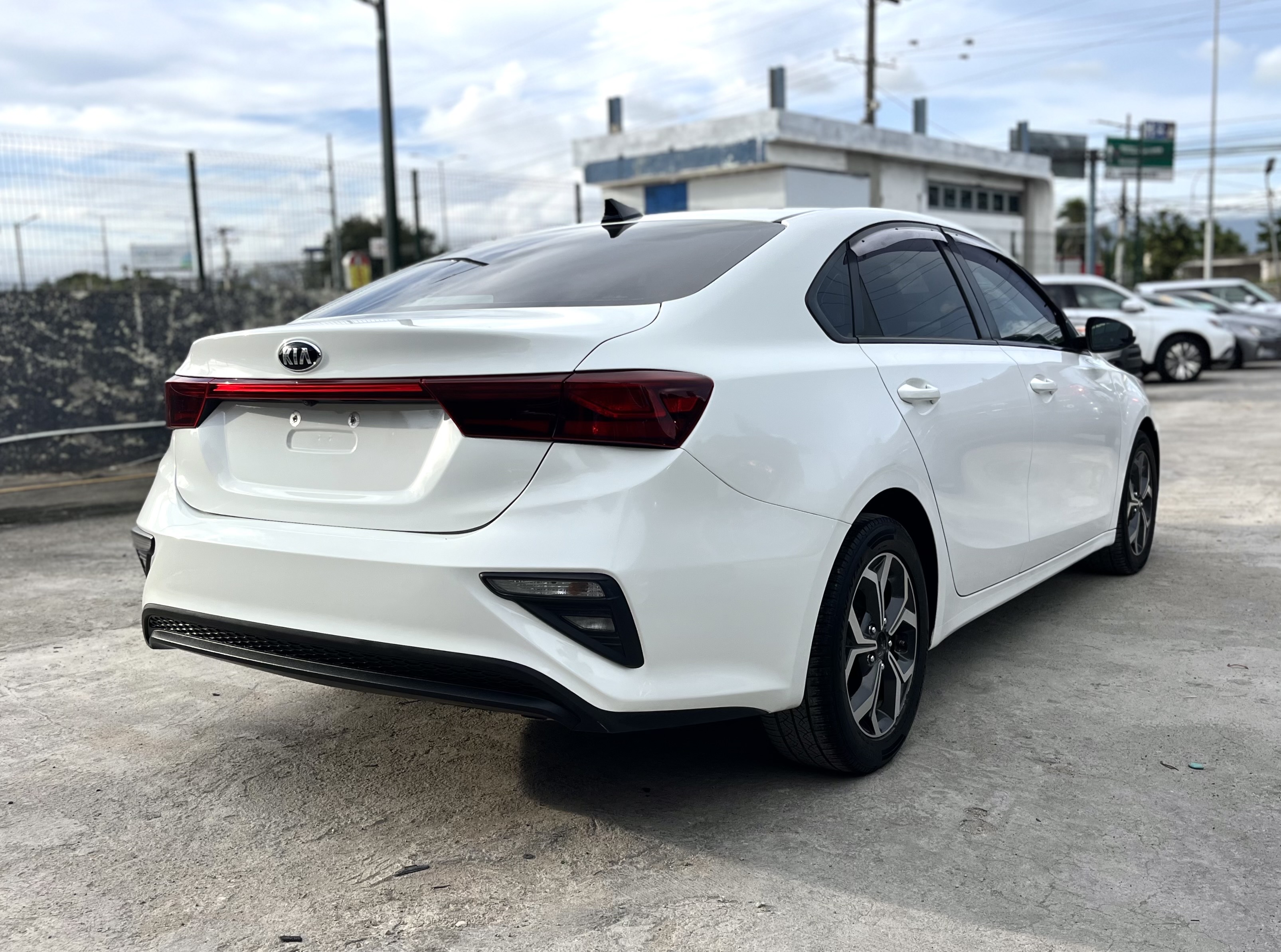 carros - Kia Forte 2019
 4