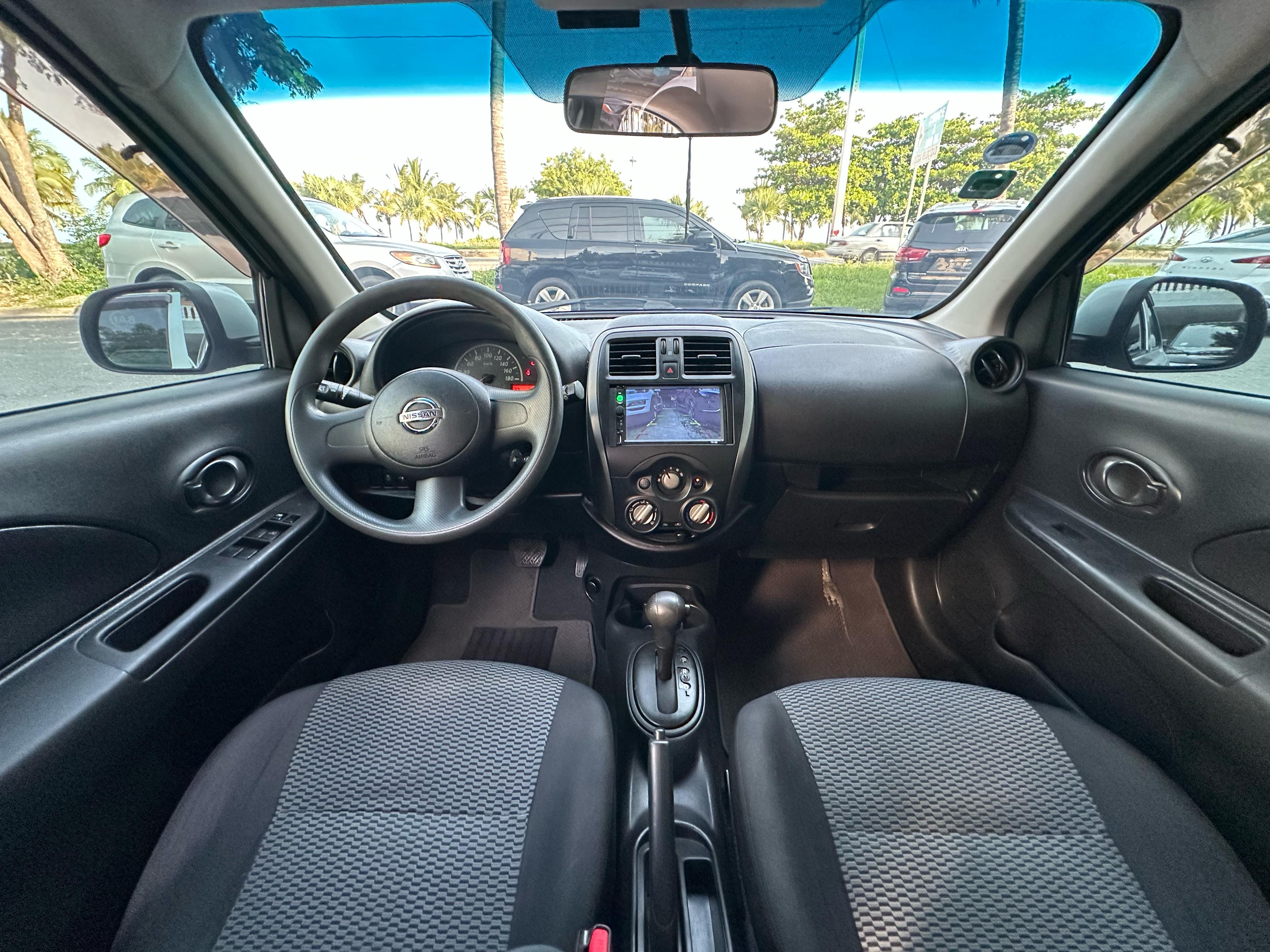 carros - Nissan March 2015 4