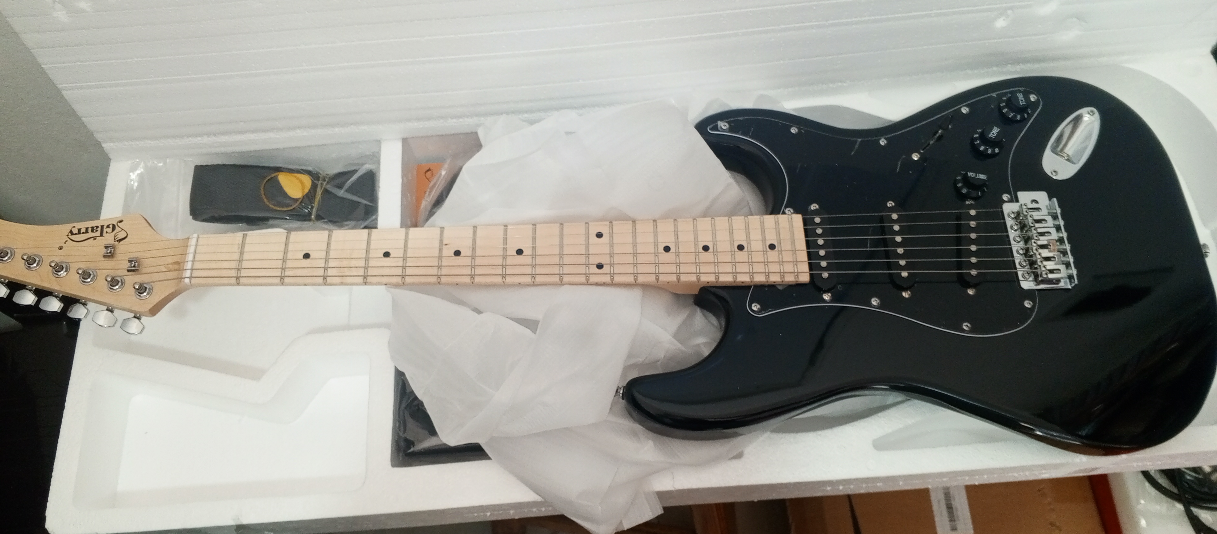 instrumentos musicales - Guitarra eléctrica en venta  1