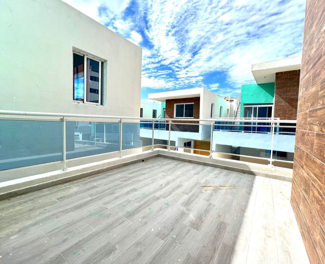 casas - Se rentan casas de dos niveles ubicadas en Prado oriental  8