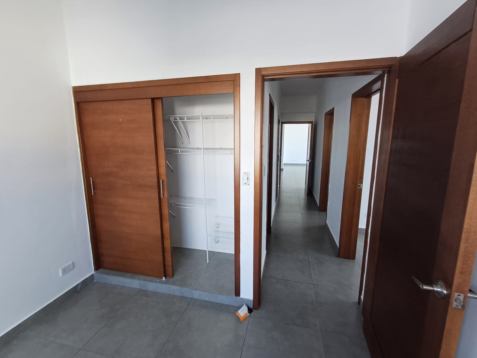 apartamentos - Alquiler de apartamento familiar moderno con área  7
