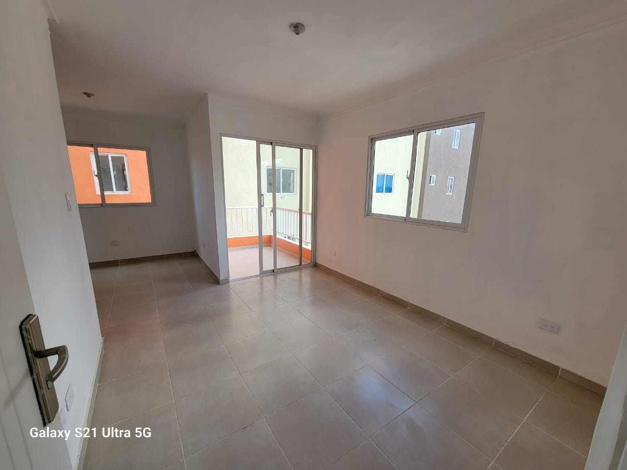 apartamentos - VENDO a Estrenar 3er Piso En Brisa Oriental Santo Domingo 
Código: PD206  4