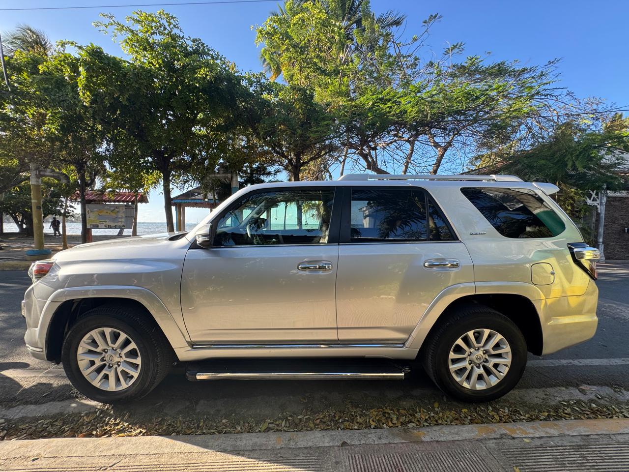 jeepetas y camionetas - TOYOTA 4 RUNNER LIMITED 2020 0