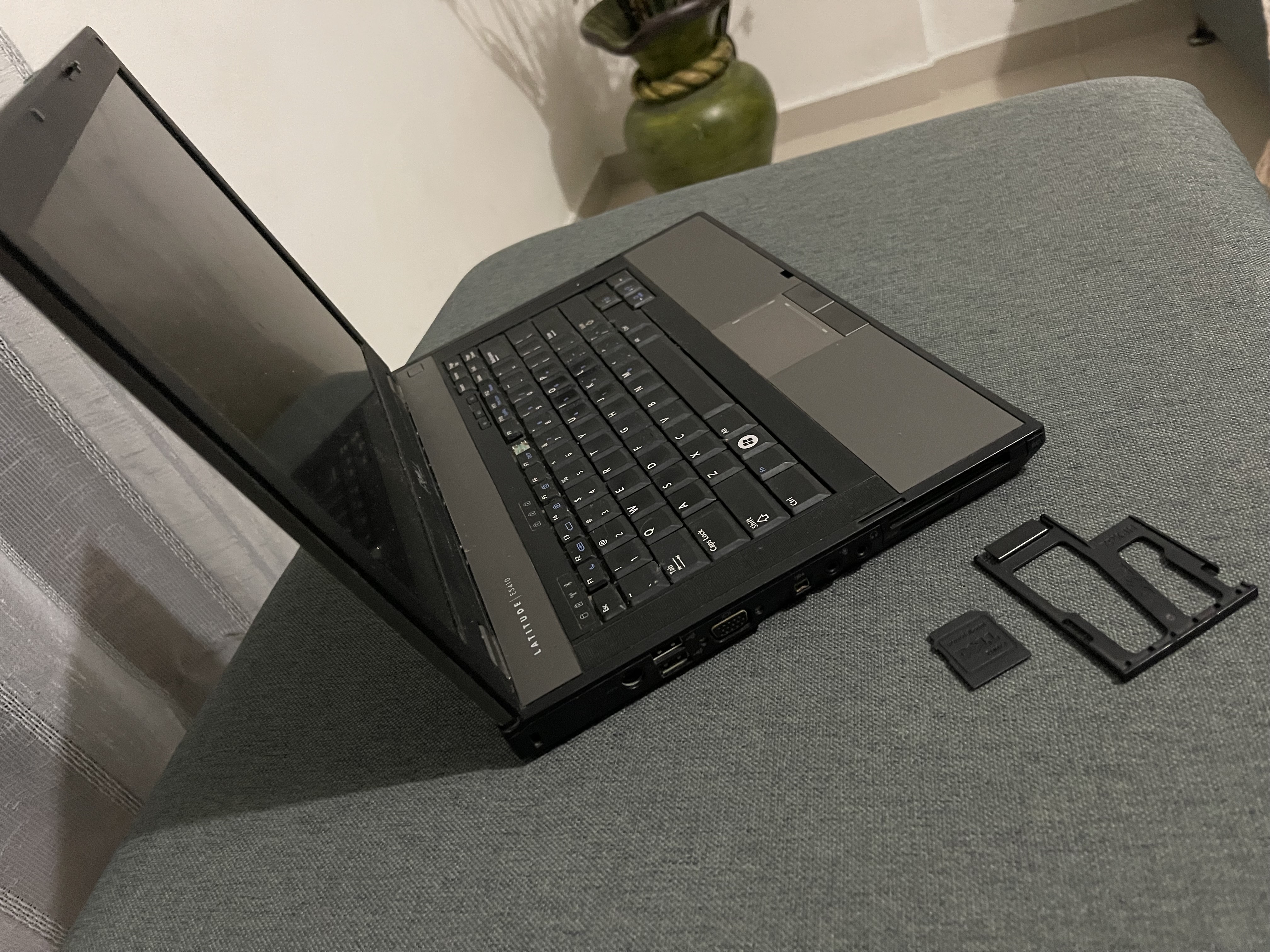 computadoras y laptops - Laptop Dell Latitude E5410 4