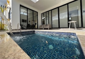casas vacacionales y villas - venta de Villa con piscina en costa cana punta cana República Dominicana
