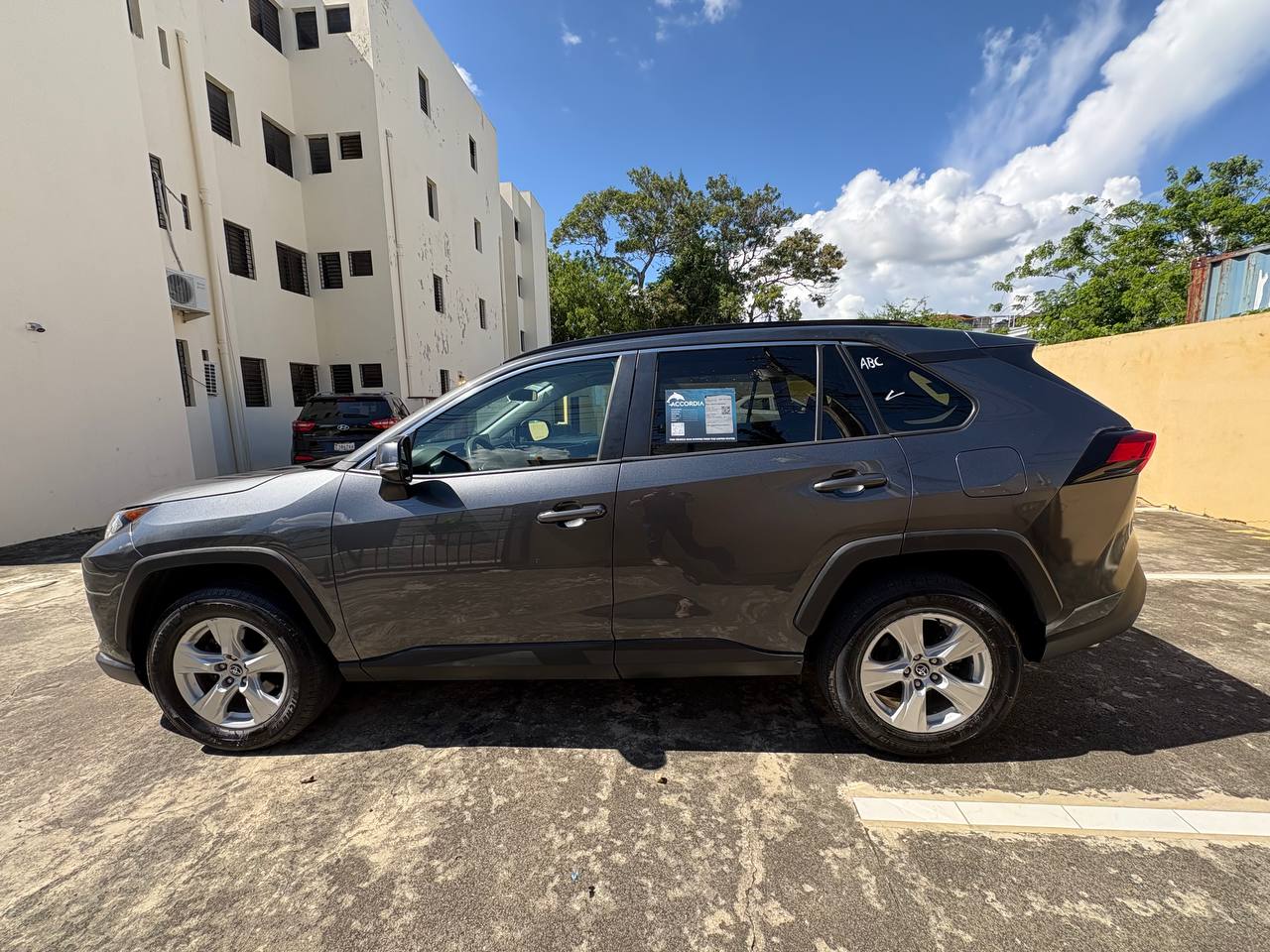 jeepetas y camionetas - Toyota RAV 4 XLE 2020 3