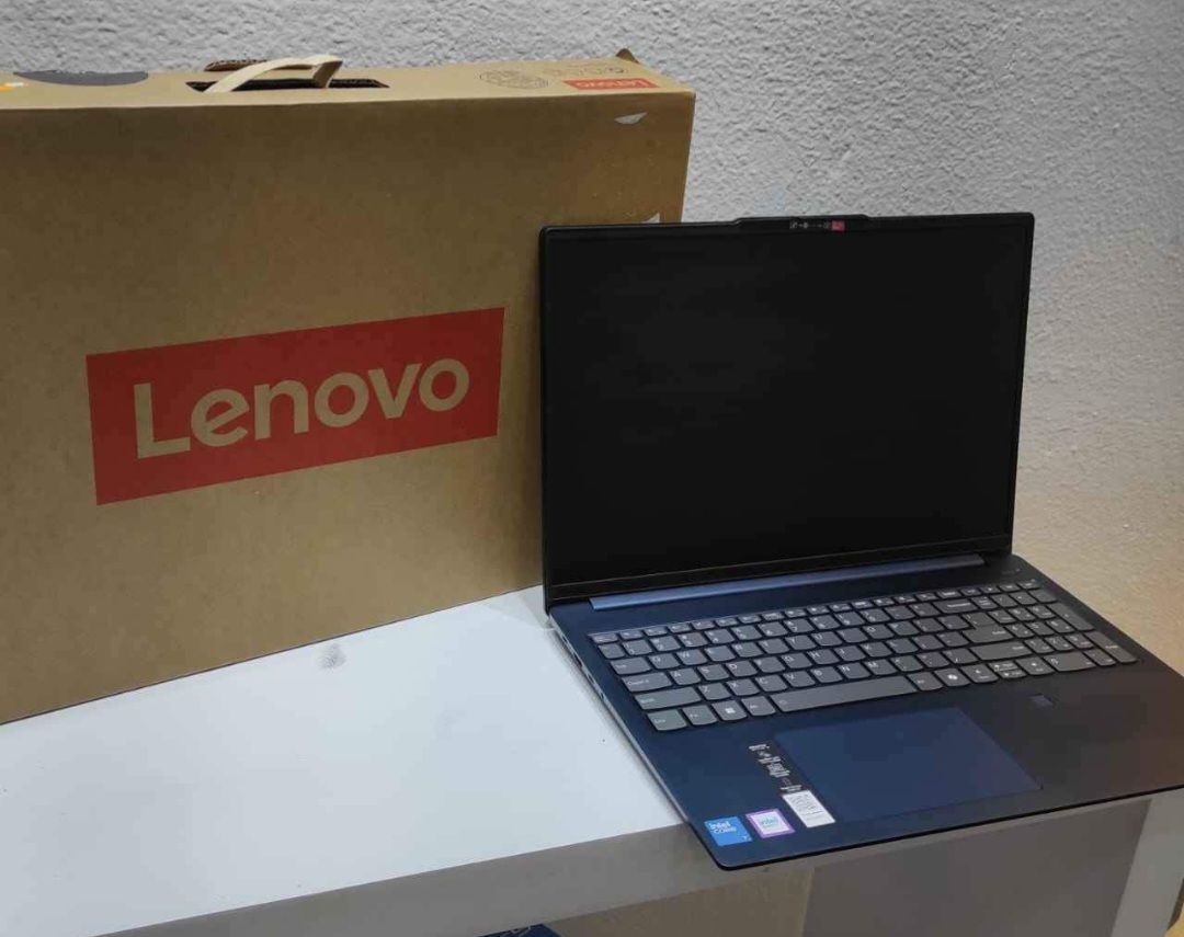 computadoras y laptops - Lenovo IdeaPad Slim 5 16" WUXGA Touch, Intel 7 Ultra, 16GB RAM, 1TB SSD, Nueva 2