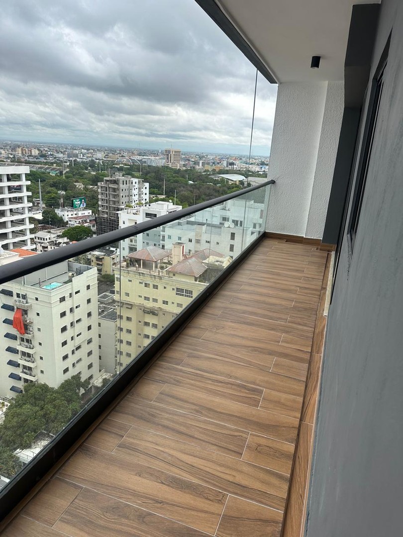 apartamentos - Rento Apto Con Línea Blanca en Piso Alto Listo para Estrenar en Naco. COD: PD222 1