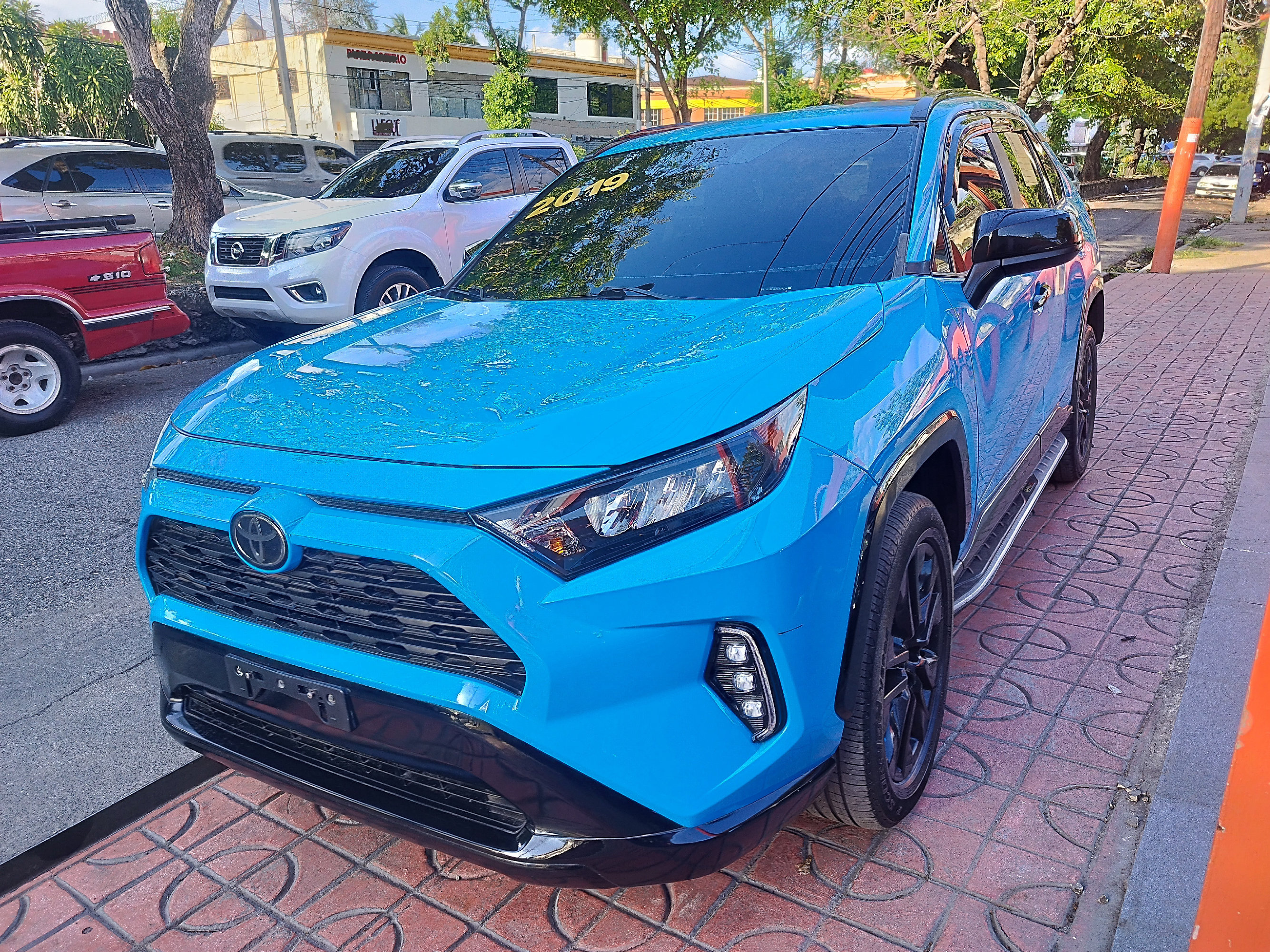 jeepetas y camionetas - 2019 Toyota Rav4 4x4 