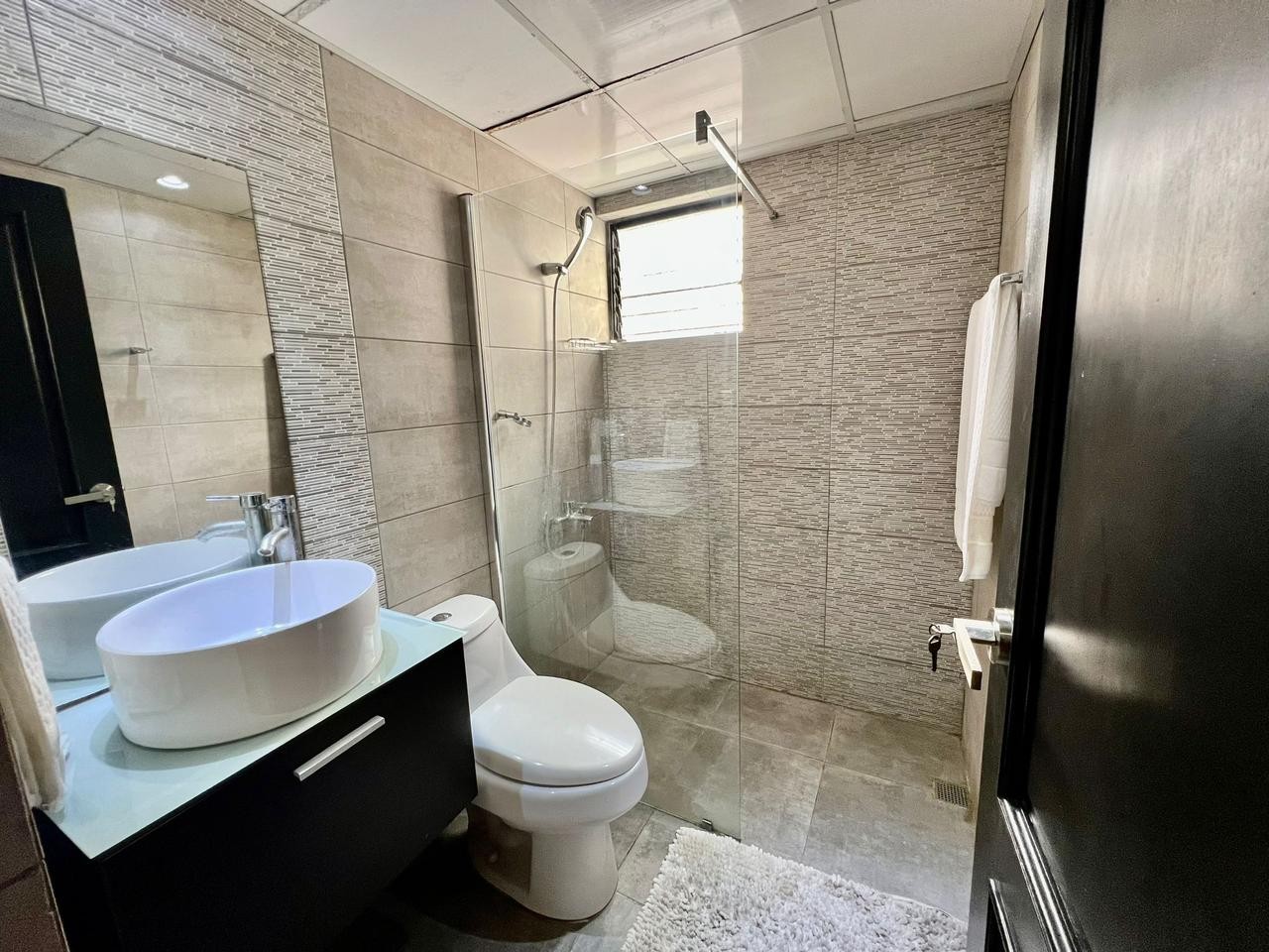 apartamentos - Vendo hermoso apartamento en la Urb. RENACIMIENTO 
115 mts2
2 Habitaciones
2 bañ 1