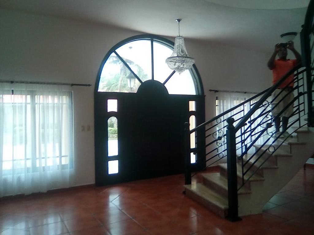 casas vacacionales y villas - villa en metro club 8