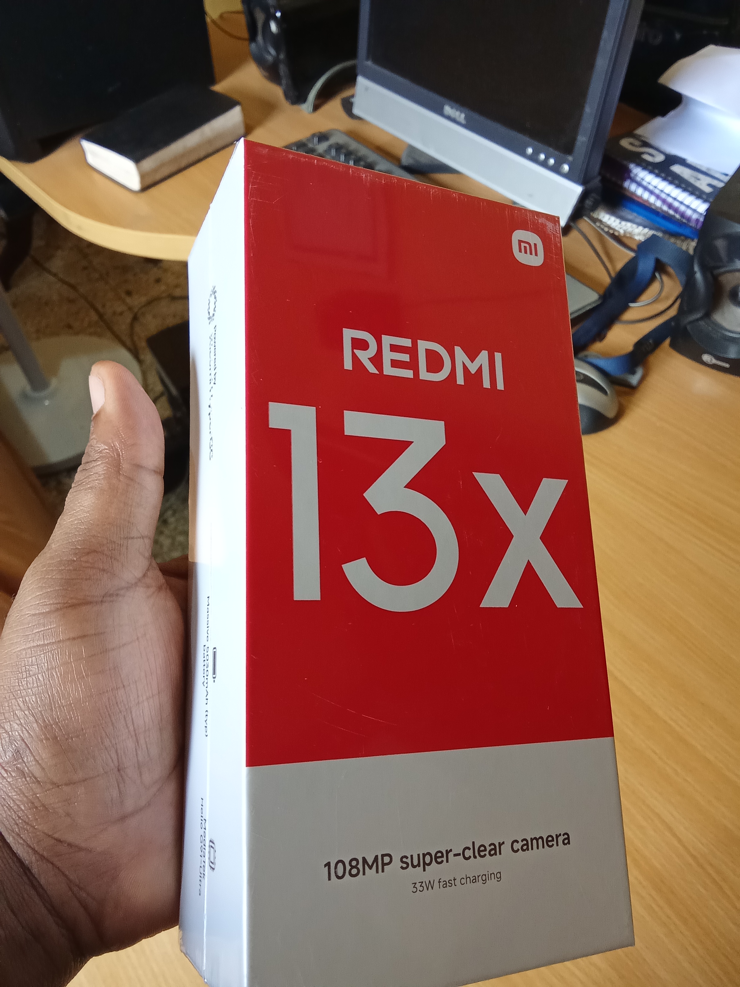 celulares y tabletas - Xioami Redmi 13x 256gb, 8gb de Ram dorado nuevo. 2