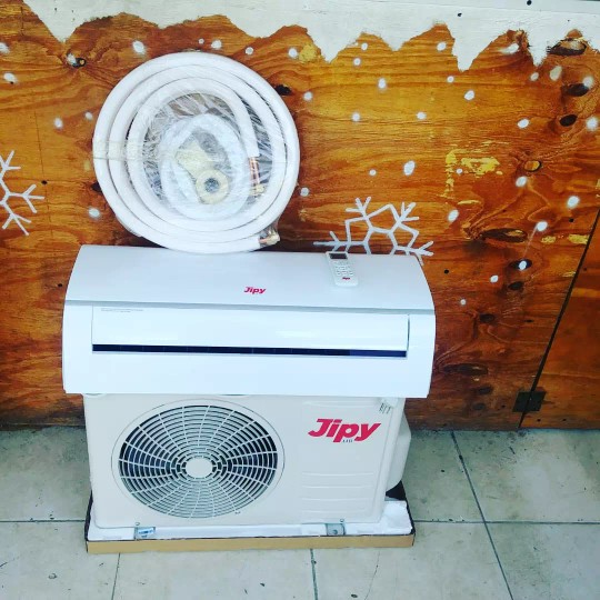 aires acondicionados y abanicos - VENTA DE AIRES 12,000BTU INSTALACIÓN INCLUIDA 4