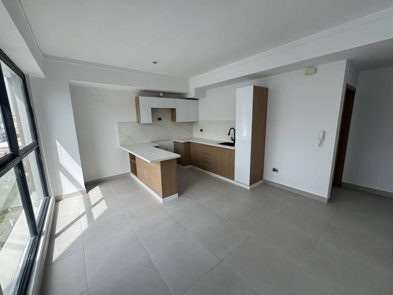apartamentos - Oportunidad en Evaristo Morales  2