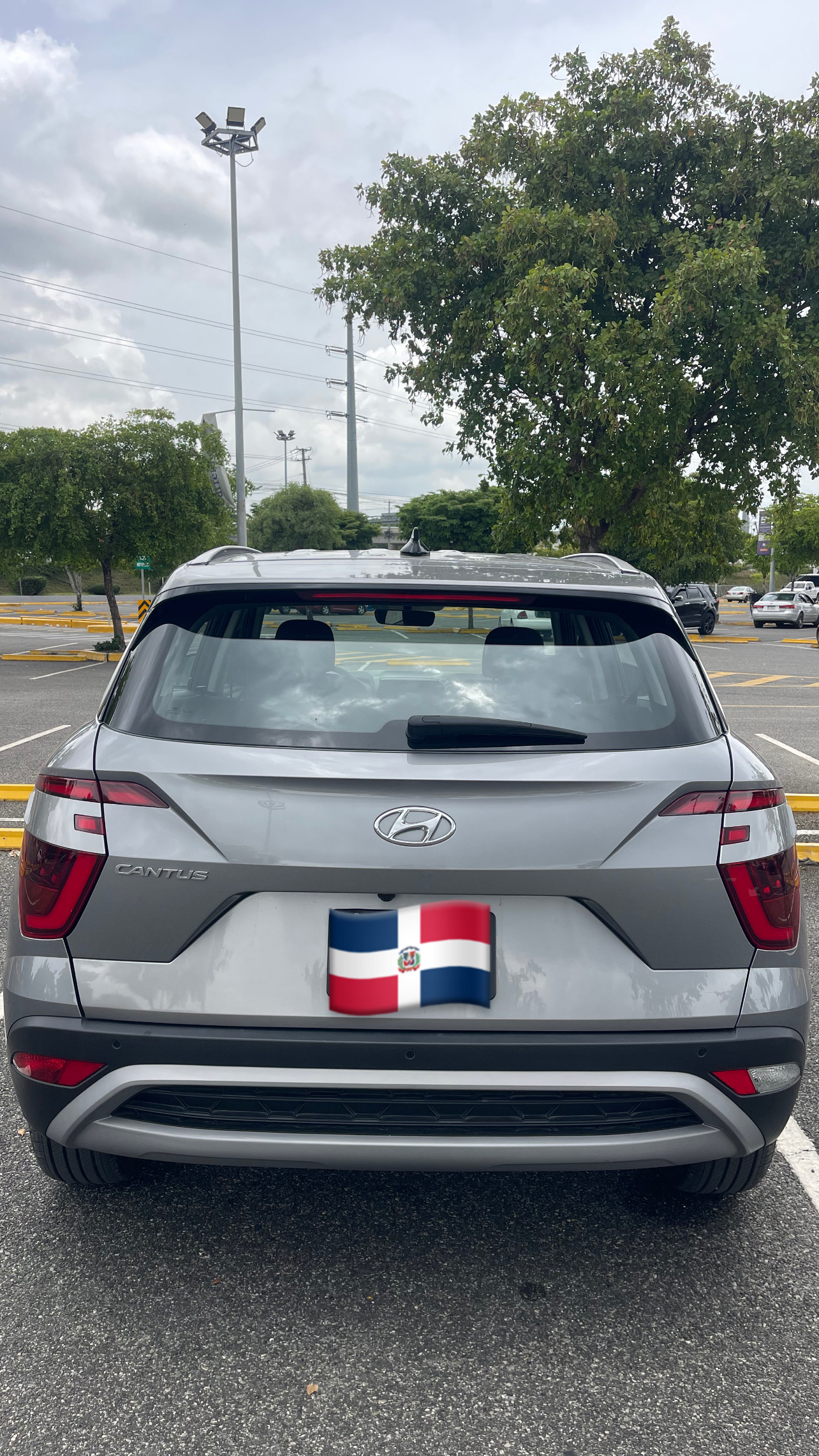 jeepetas y camionetas - Hyundai Cantus 2023 (usada) 4,506KM 1
