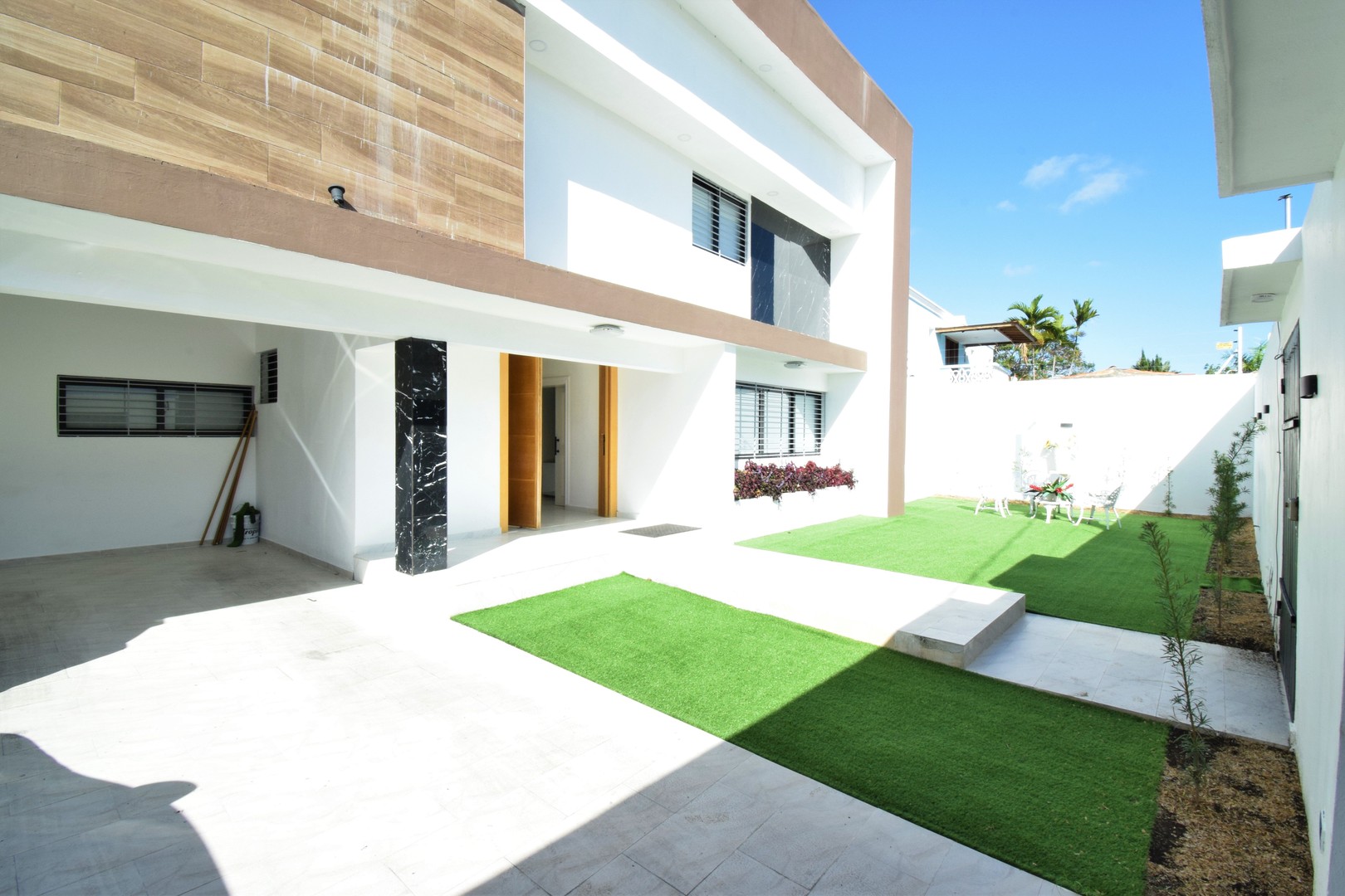 casas - Altos de Arroyo Hondo lll moderna casa 3 habitaciones 3.5 baños patio 4