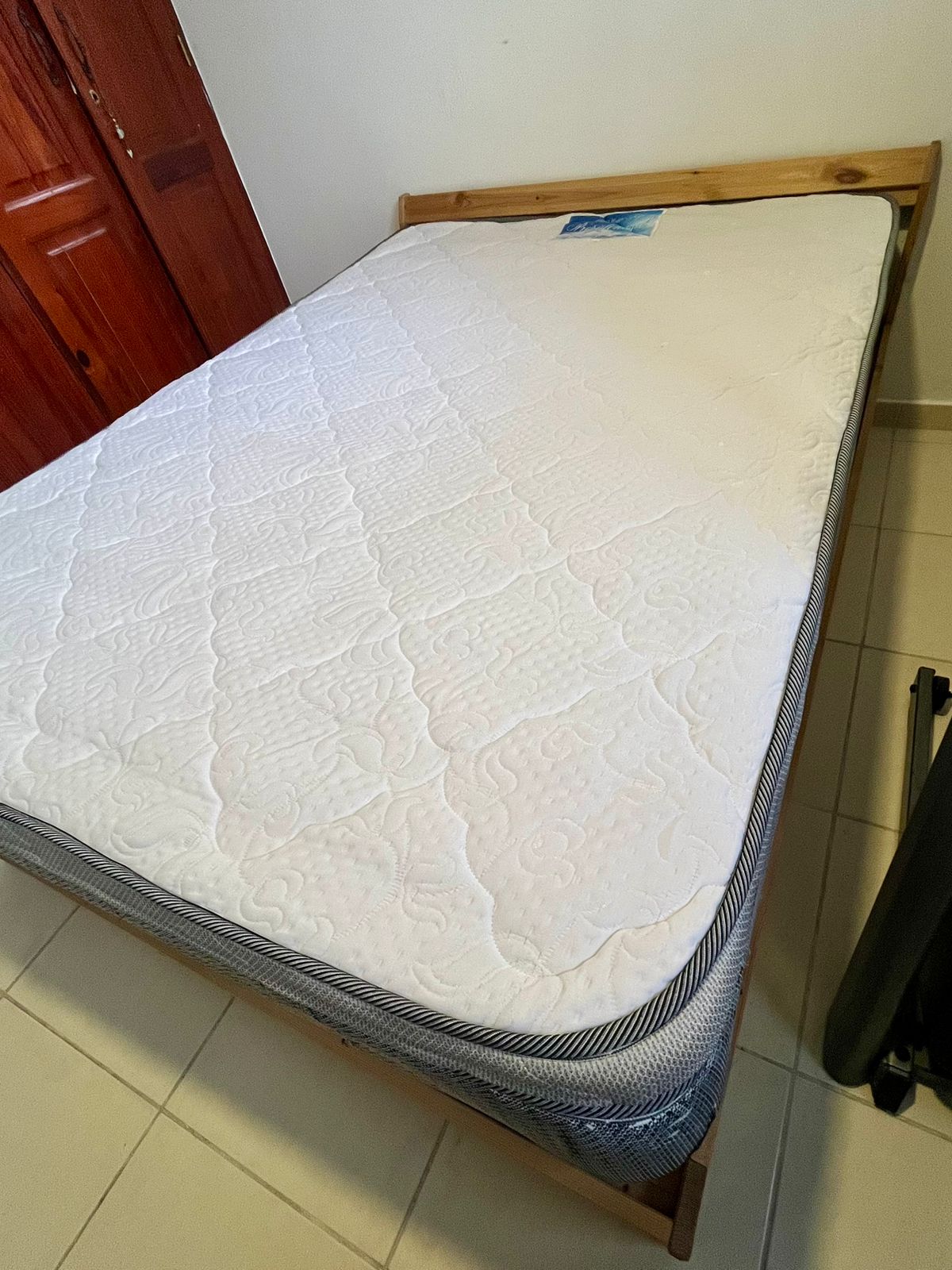 muebles y colchones - Cama full y colchón!🚨 Incluye accesorios gratis! 2