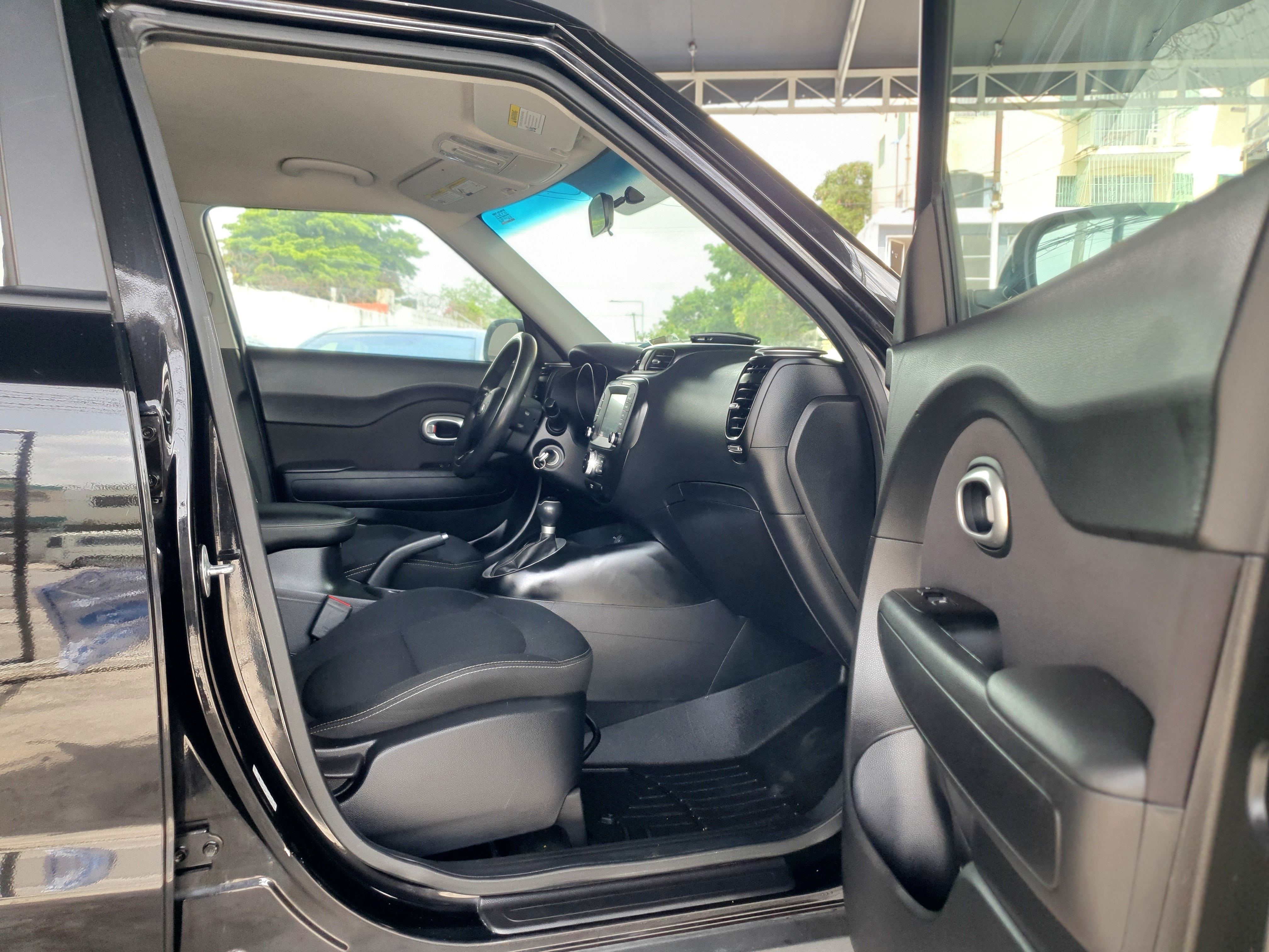 jeepetas y camionetas - KIA SOUL PLUS 2019 RECIEN IMPORTADA 8