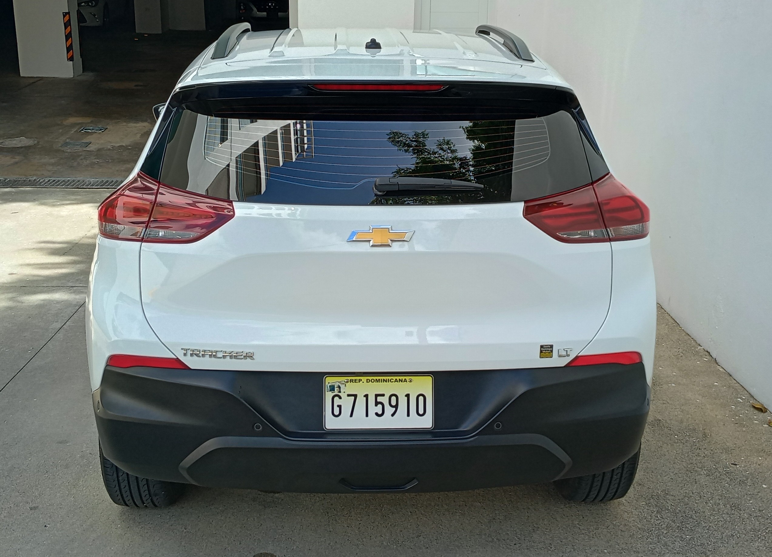 jeepetas y camionetas - CHEVROLET TRACKER LT 2023 con 7100 Kilómetros 0