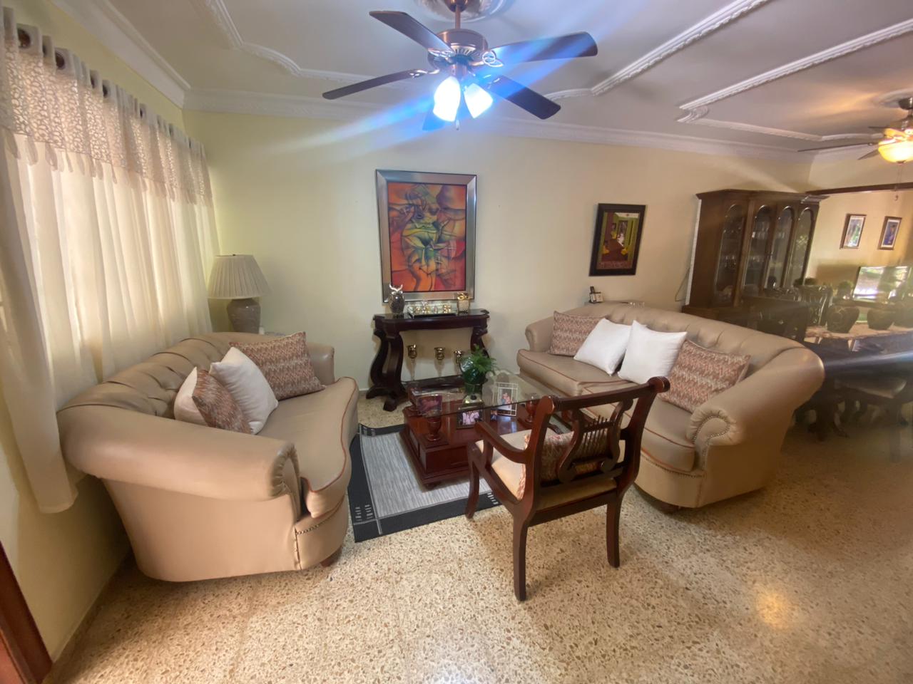 casas - ¡OPORTUNIDAD! Casa en alquiler en Puerta de Hierro 1