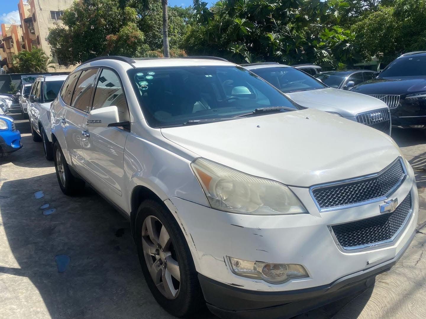 jeepetas y camionetas - CHEVROLET TRAVERSE LT 2011 1