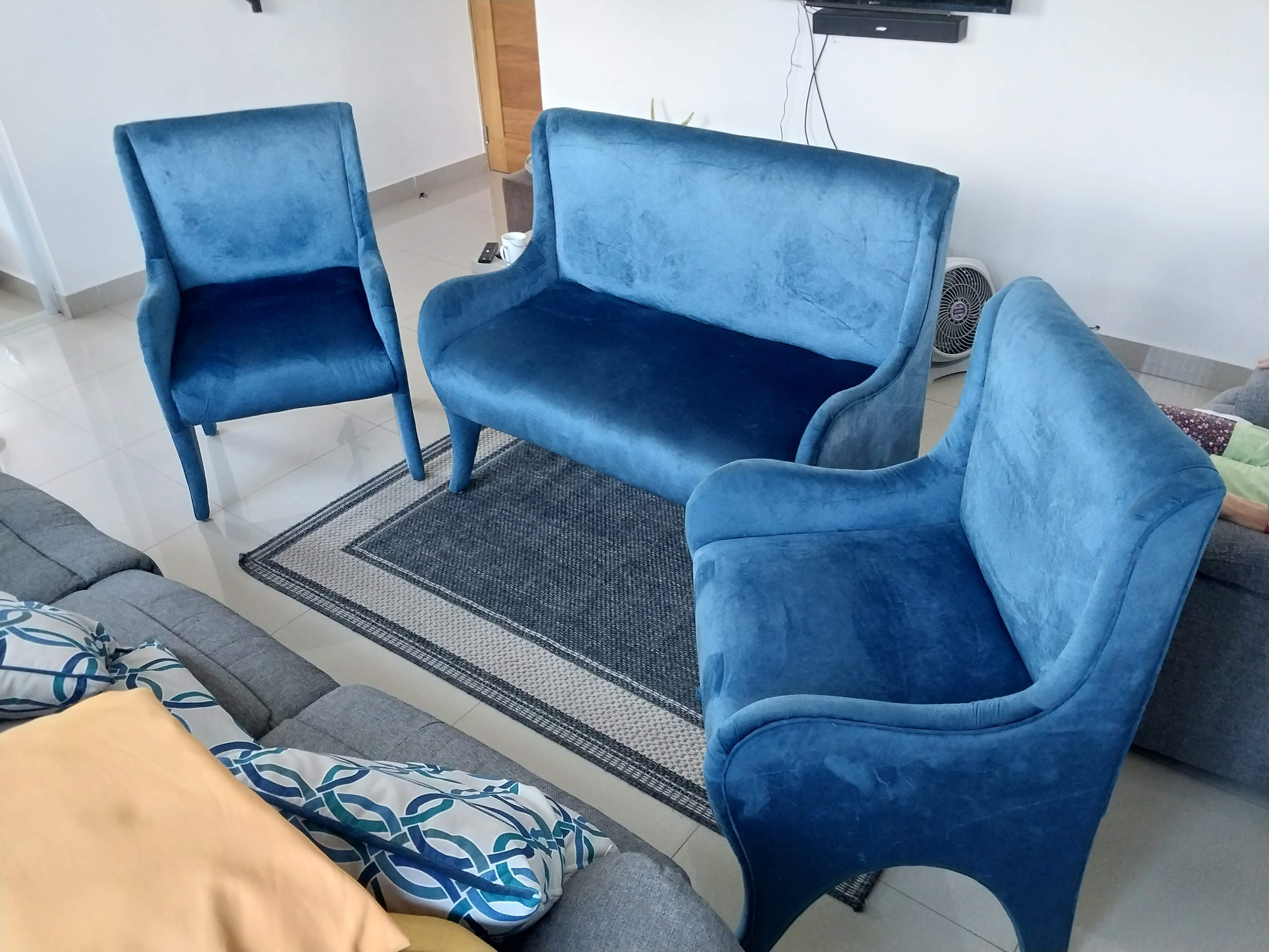 muebles y colchones - juego de sala en caoba criolla y microfibra 2