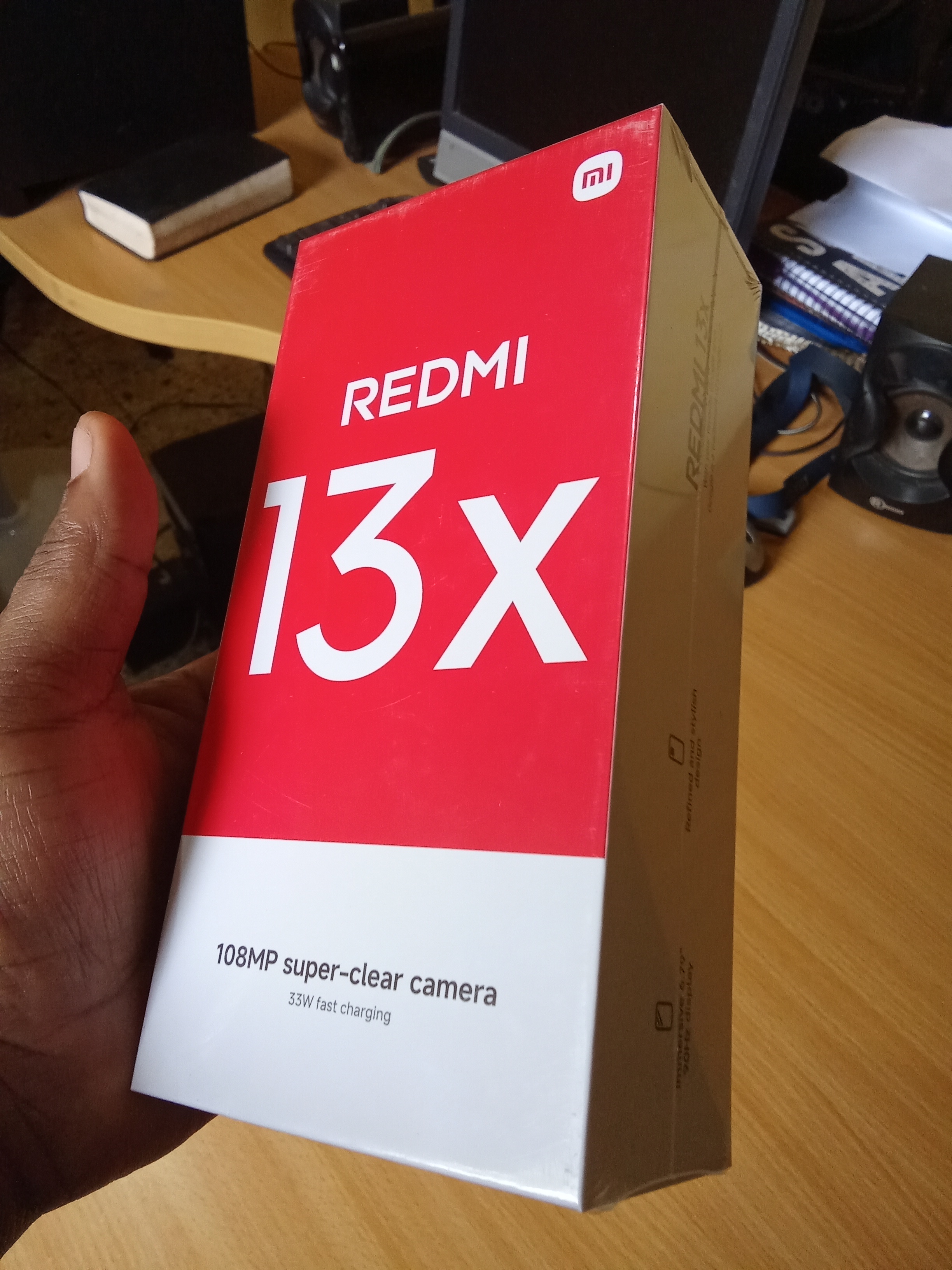 celulares y tabletas - Xioami Redmi 13x 256gb, 8gb de Ram dorado nuevo. 3