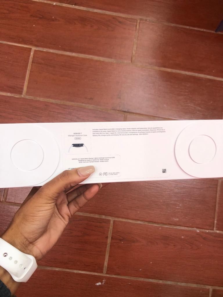 celulares y tabletas - Apple Watch Serie 7 de 45mm Sellado  2