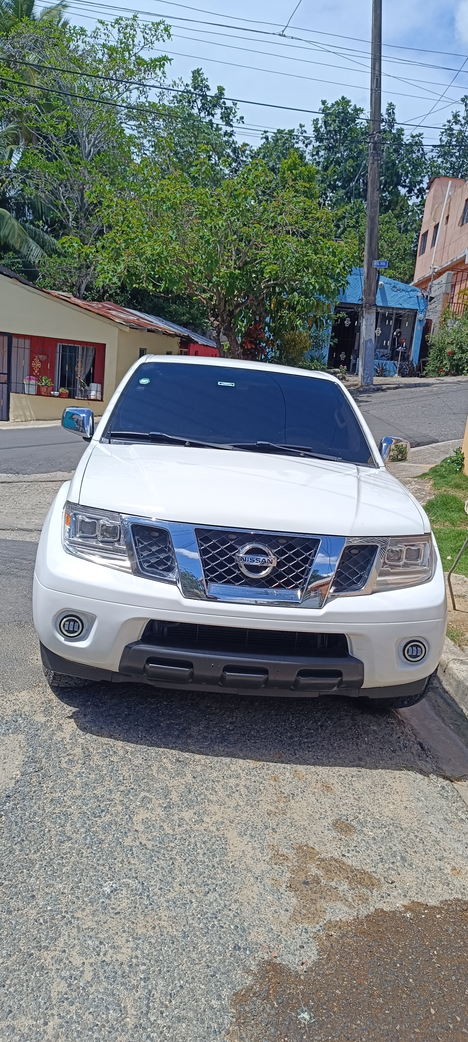 jeepetas y camionetas - Nissan Frontier 2013  5
