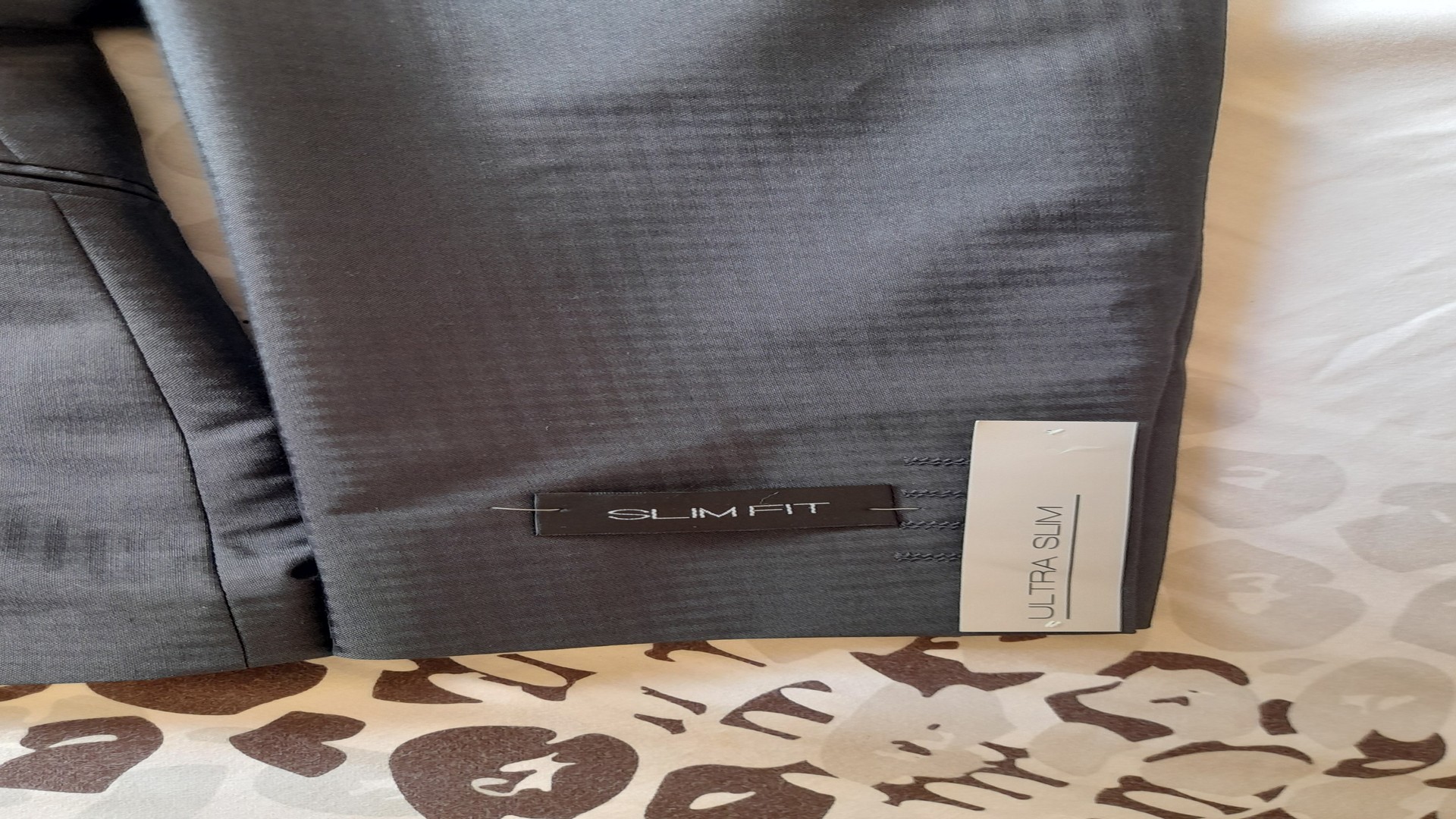 ropa para hombre - Traje Gris oscuro - Nuevo Talla 32R 4
