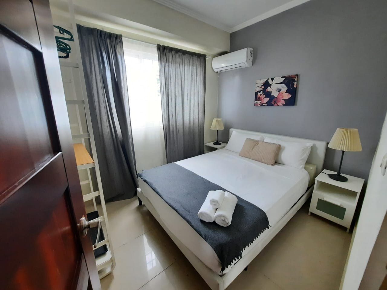 apartamentos - Se vende espacioso apartamento en Jardines del Sur 1 0