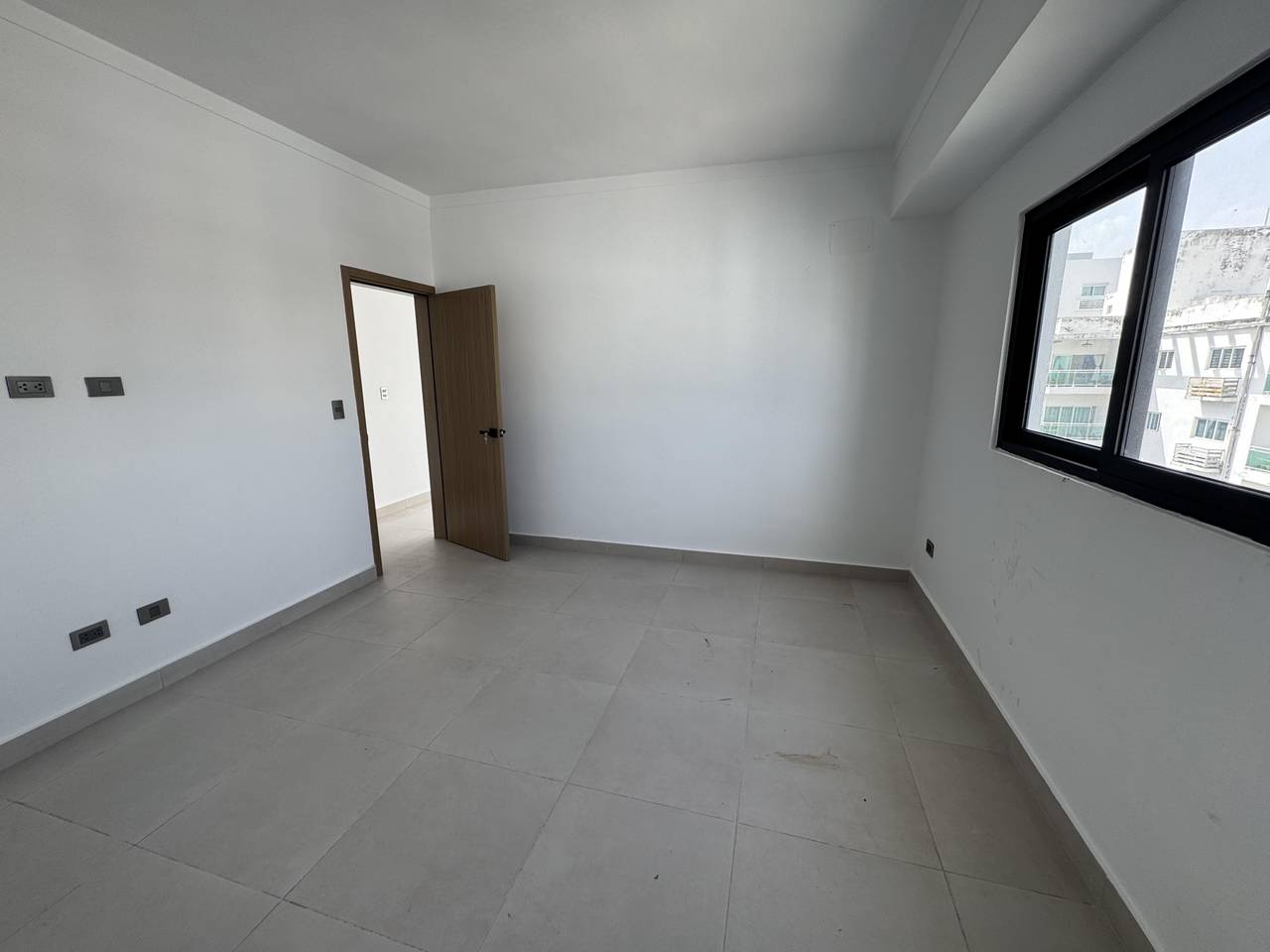 apartamentos - Oportunidad en Evaristo Morales  4
