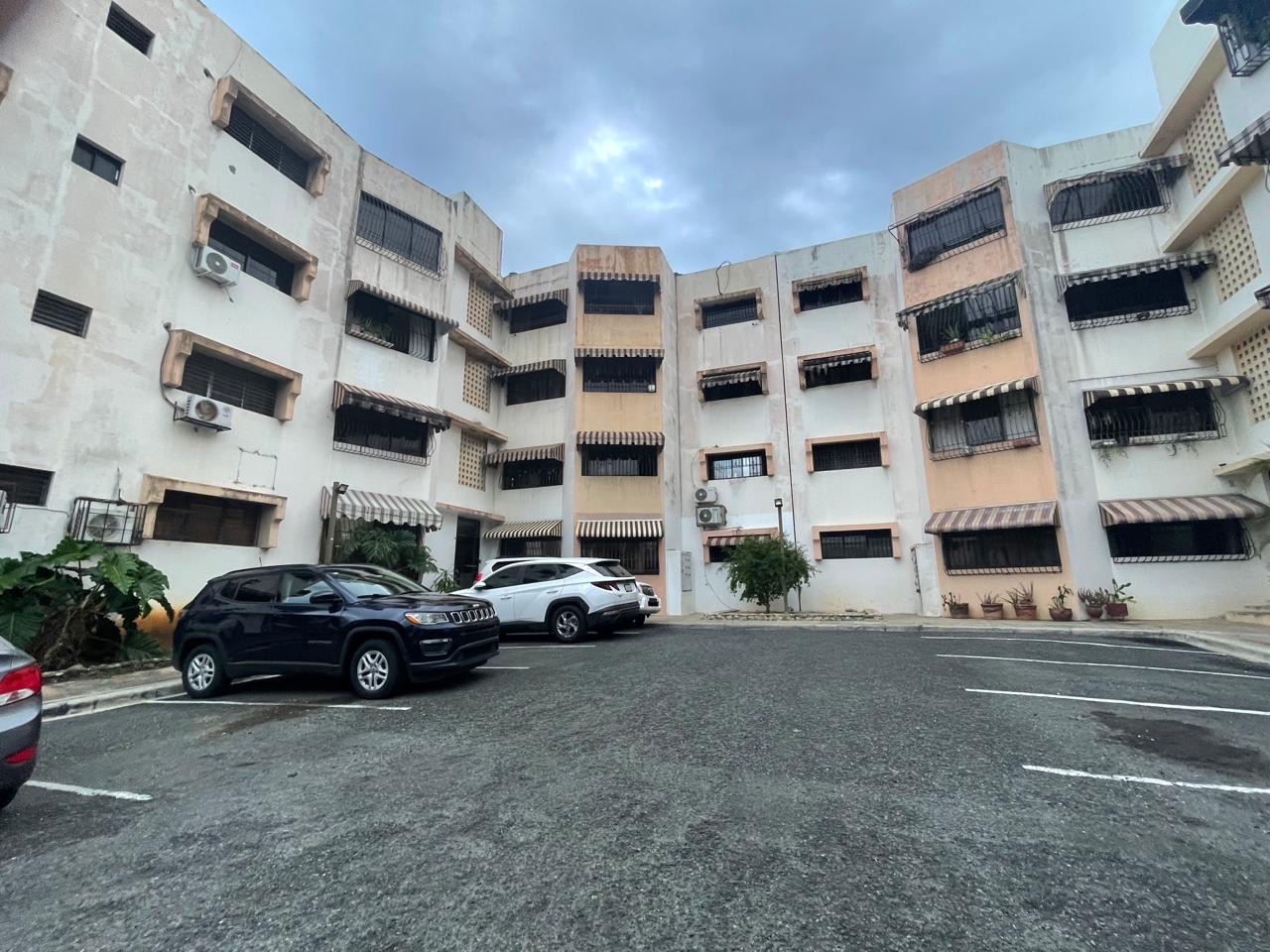 apartamentos - Apartamento en Venta en la Avenida Independencia, Santo Domingo  8