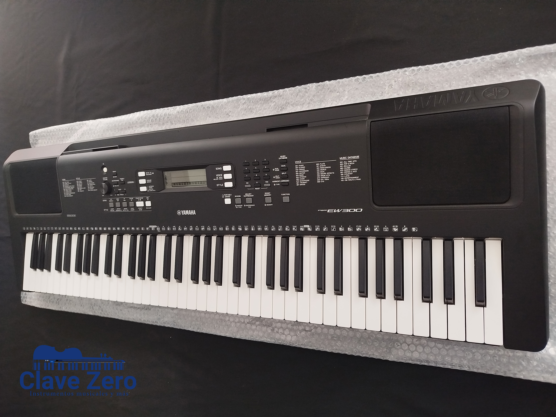 instrumentos musicales - PIANO YAMAHA PSR EW300 6 OCTAVAS !!COMO NUEVO!! 3