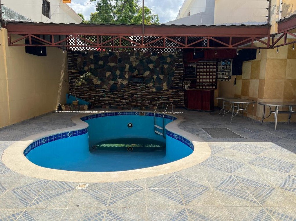 casas - Casa de Venta Cerro Alto 9